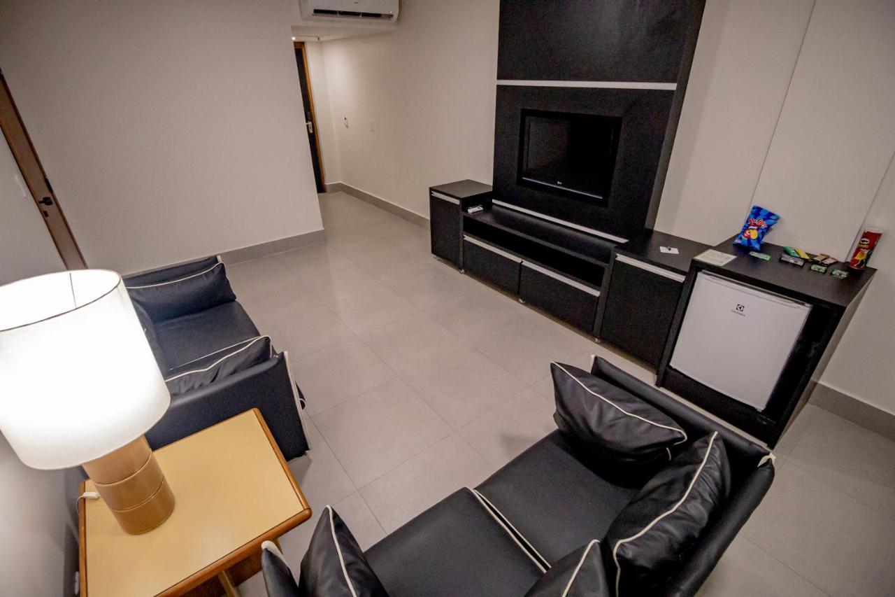 Like Ue Hotel Goiânia Dış mekan fotoğraf