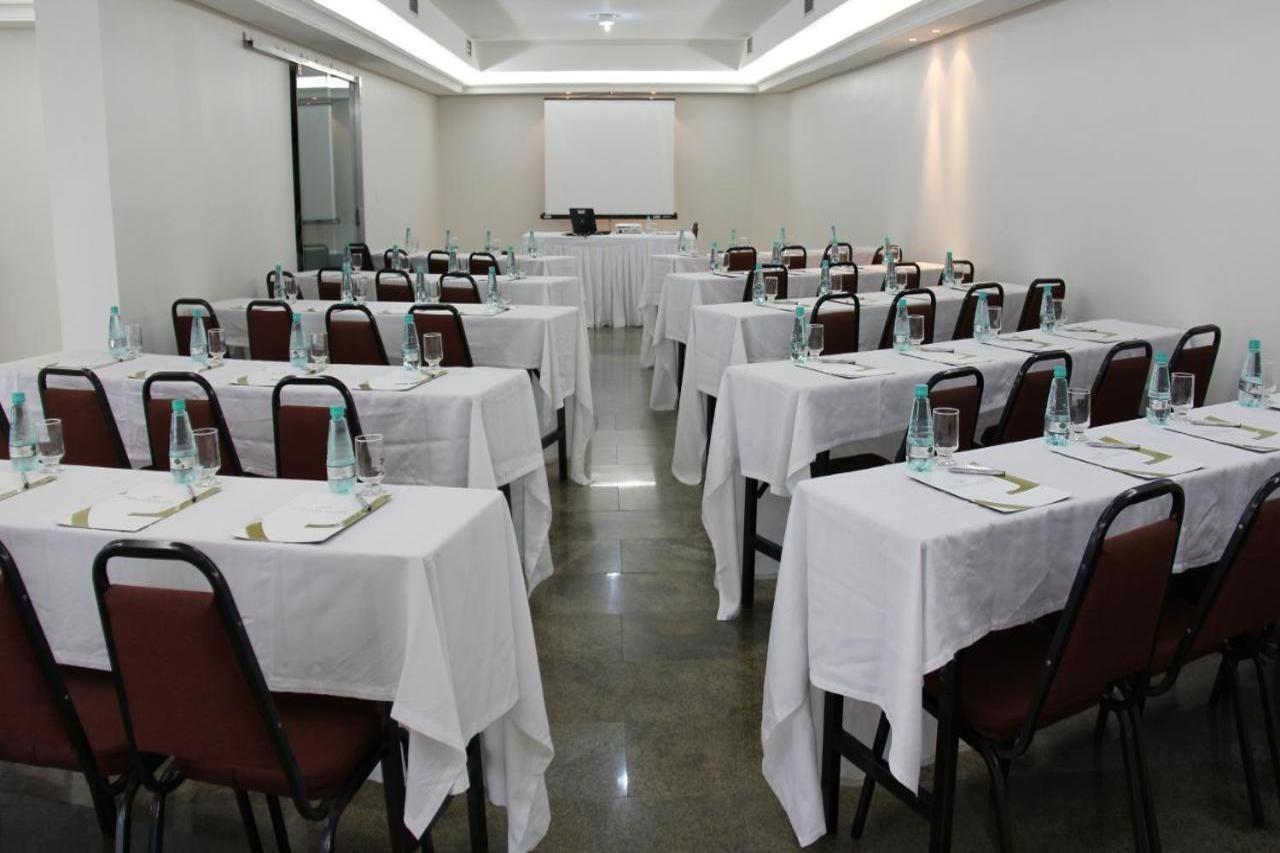 Like Ue Hotel Goiânia Dış mekan fotoğraf